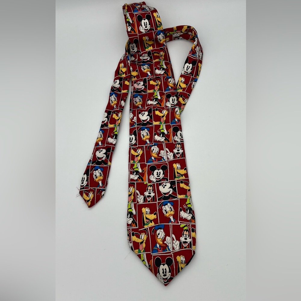Mickey Unlimited tie